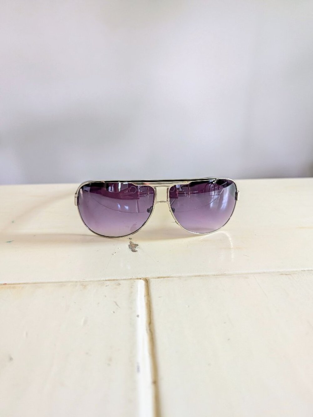 VTG Y2K Guess Aviator Sunglasses Purple Gradient Lens Silver Black Arms Police